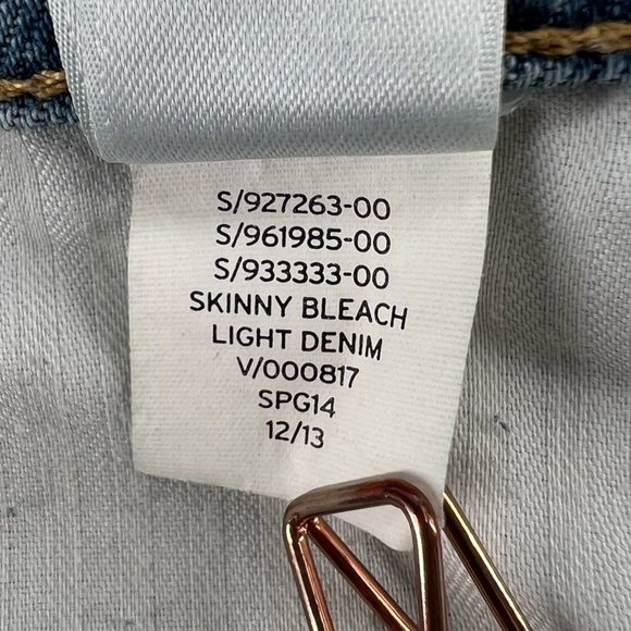 GAP Skinny Fit Distressed Jeans Size 10 Women’s - Picture 5 of 6